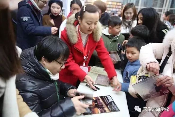 【报道】宿州市首届国际钢琴大师音乐会暨559966宝马娱乐游戏艺术家宋思衡多媒体音乐会圆满成功。诤悠担